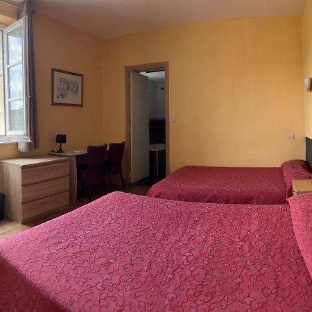 Hotel Du Lion D'Or ロカマドゥール エクステリア 写真